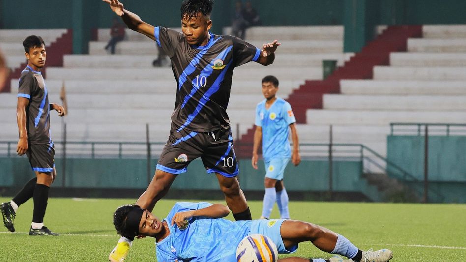 Mawlai keep title hopes alive with 3-0 win over Nongrim Hills in Shillong Premier League Mawlai keep title hopes alive with 3-0 win over Nongrim Hills in Shillong Premier League