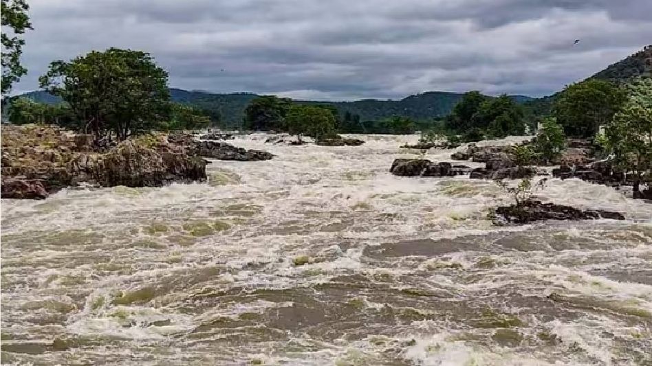 Cyclone Montha intensifies over Bay of Bengal, IMD issues alert for Andhra, Yanam, and South Odisha coasts Cyclone Montha intensifies over Bay of Bengal, IMD issues alert for Andhra, Yanam, and South Odisha coasts