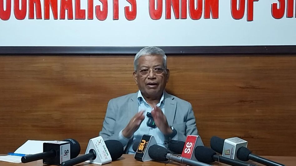 Sikkim: Veteran politician Tika Gurung bids farewell to politics, urges youth to restore integrity in public life Sikkim: Veteran politician Tika Gurung bids farewell to politics, urges youth to restore integrity in public life