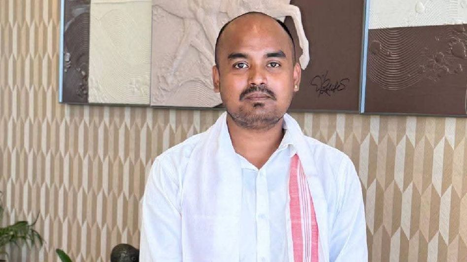 Assam: Veer Lachit Sena leader Biplab Gogoi re-arrested by Digboi police over fresh extortion charges Assam: Veer Lachit Sena leader Biplab Gogoi re-arrested by Digboi police over fresh extortion charges