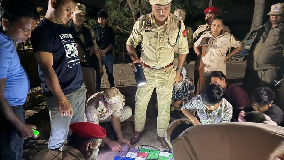 Assam: Cachar police seize over 1 kg heroin in Lailapur, three from Manipur held Assam: Cachar police seize over 1 kg heroin in Lailapur, three from Manipur held