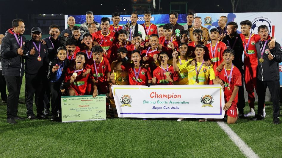 Meghalaya: Lajong overturn deficit to lift inaugural Super Cup with 3–1 win over Rangdajied Meghalaya: Lajong overturn deficit to lift inaugural Super Cup with 3–1 win over Rangdajied