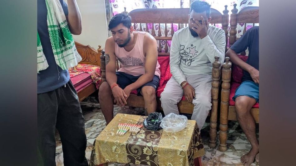 Assam: Police bust drug peddling network in Kaliabor, heroin and mobile phone seized Assam: Police bust drug peddling network in Kaliabor, heroin and mobile phone seized