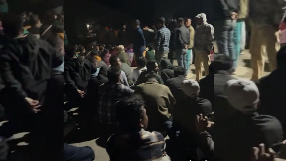 Manipur: IDPs attempt return to Churachandpur; tear gas fired as tension flares at Phugakchao Ikhai Manipur: IDPs attempt return to Churachandpur; tear gas fired as tension flares at Phugakchao Ikhai