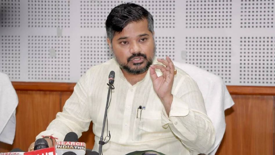 Over 13,082 Tripura government employees to get full benefits of ad-hoc promotions Over 13,082 Tripura government employees to get full benefits of ad-hoc promotions