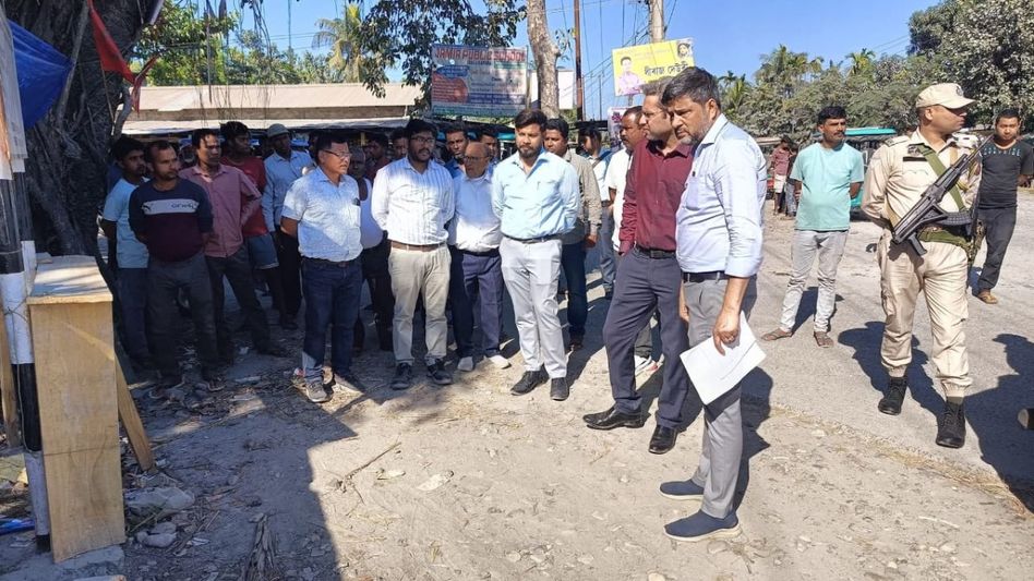 Assam: Barpeta deputy commissioner orders strict quality checks on major road projects Assam: Barpeta deputy commissioner orders strict quality checks on major road projects