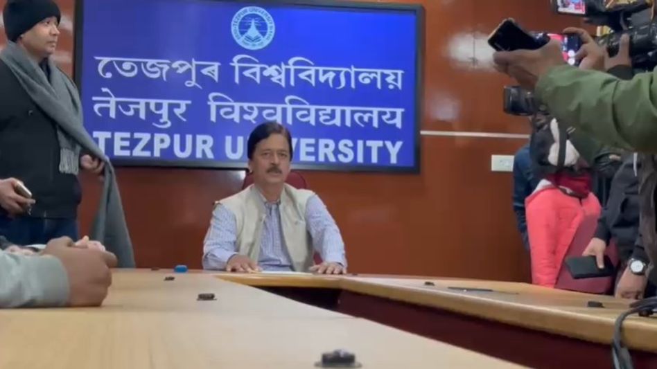 Senior professor Dhruba Kumar Bhattacharyya assumes charge as Acting Vice Chancellor of Tezpur University Senior professor Dhruba Kumar Bhattacharyya assumes charge as Acting Vice Chancellor of Tezpur University