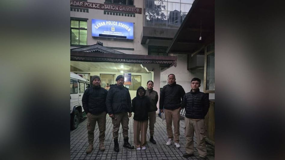 Arunachal’s East Kameng police bust investment scam, arrest accused in Sikkim after prolonged manhunt Arunachal’s East Kameng police bust investment scam, arrest accused in Sikkim after prolonged manhunt