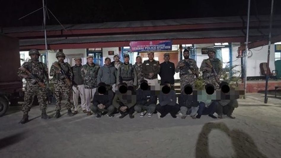 Manipur police arrest four UNLF (P) cadres, recover hijacked fish truck Manipur police arrest four UNLF (P) cadres, recover hijacked fish truck