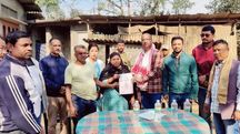 Assam: Rs 4 lakh compensation given to family of minor electrocuted in Tinsukia Assam: Rs 4 lakh compensation given to family of minor electrocuted in Tinsukia