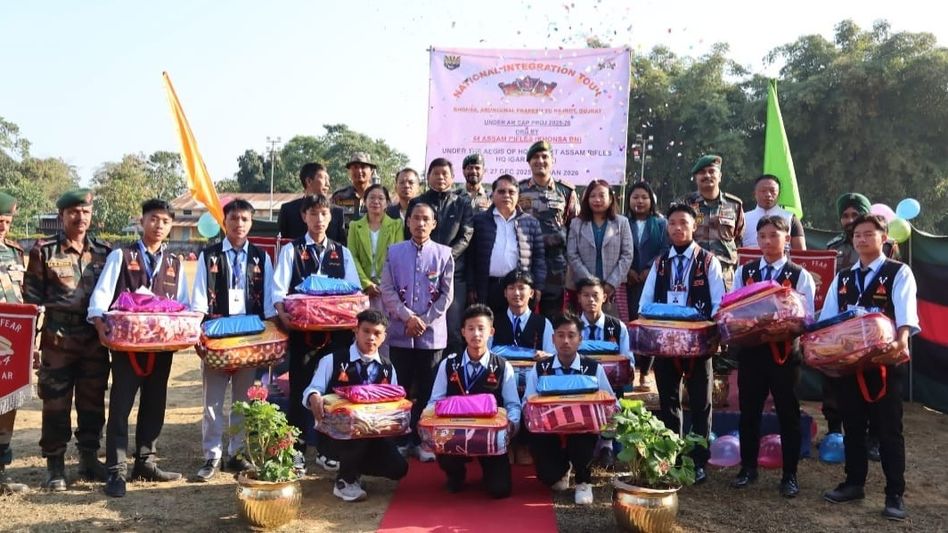 Assam Rifles organises national integration tour for Tirap youth to Gujarat Assam Rifles organises national integration tour for Tirap youth to Gujarat