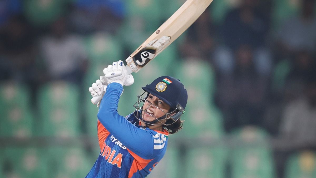 Smriti Mandhana in action during the 4th T20I against Sri-Lanka