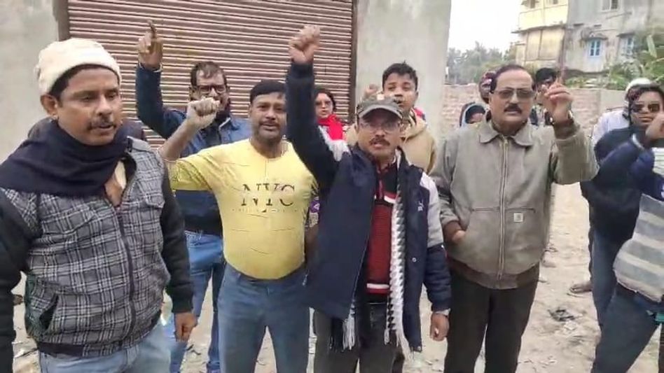 Assam: Protests erupt in Dhubri over relocated liquor shop near temple and school Assam: Protests erupt in Dhubri over relocated liquor shop near temple and school