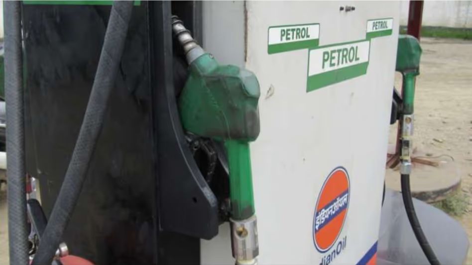 Petrol pumps in Manipur valley districts close down indefinitely over bomb attack, extortion threats Petrol pumps in Manipur valley districts close down indefinitely over bomb attack, extortion threats