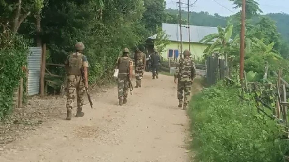 Manipur: Kuki-Zo bodies demand immediate lifting of Liangmei Naga blockade, submit memorandum to Kangpokpi SP Manipur: Kuki-Zo bodies demand immediate lifting of Liangmei Naga blockade, submit memorandum to Kangpokpi SP