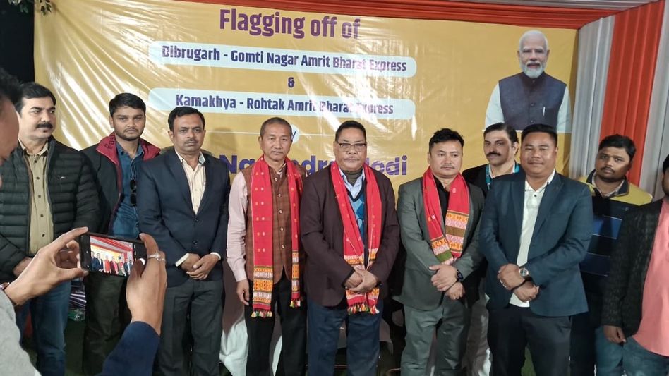 PM Modi flags off Dibrugarh–Gomtinagar Amrit Bharat Express, boosting Northeast rail connectivity PM Modi flags off Dibrugarh–Gomtinagar Amrit Bharat Express, boosting Northeast rail connectivity