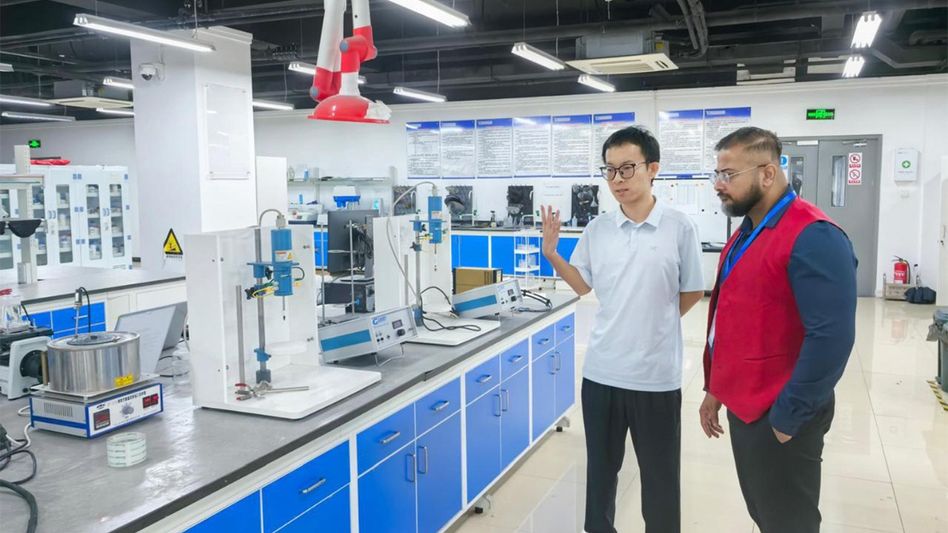 Nagaland University–led international team converts apple-leaf waste into green corrosion shield Nagaland University–led international team converts apple-leaf waste into green corrosion shield