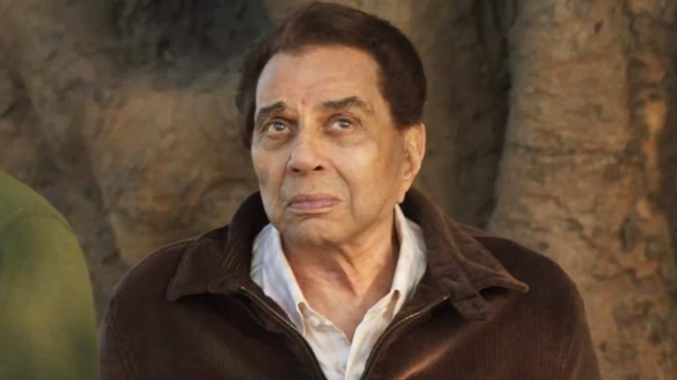 Hindi cinema’s ‘He-Man’ Dharmendra conferred with Padma Vibhushan posthumously Hindi cinema’s ‘He-Man’ Dharmendra conferred with Padma Vibhushan posthumously