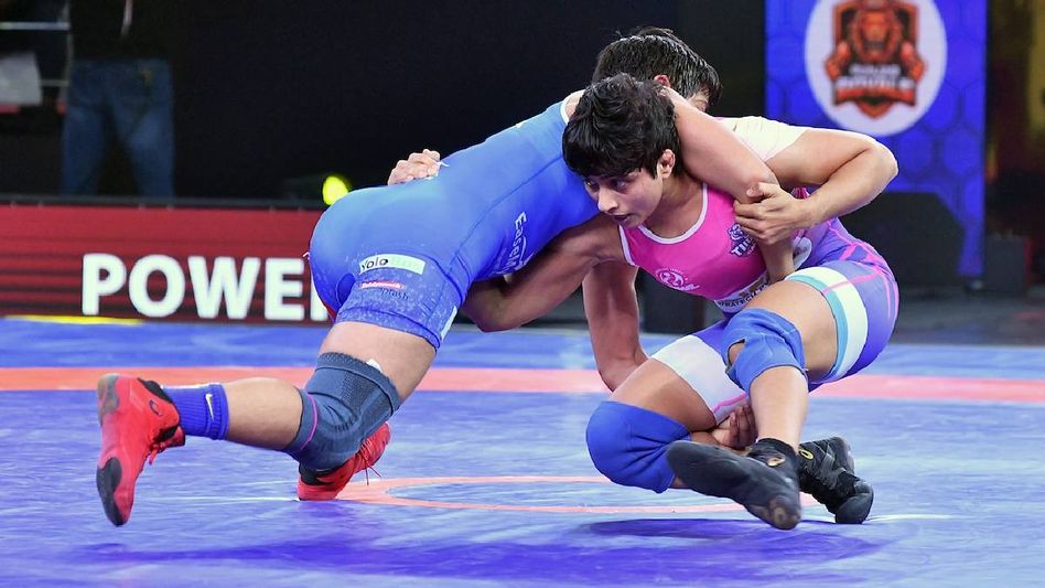 Delhi Dangal Warriors boost semi-final chances with 6–3 triumph over Mumbai Dangals Delhi Dangal Warriors boost semi-final chances with 6–3 triumph over Mumbai Dangals