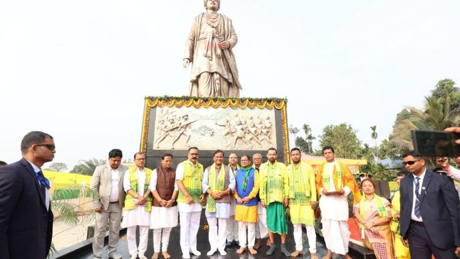 CM Himanta Biswa Sarma unveils 37-foot statue of Maharaj Krishna Narayan on Chilarai Divas CM Himanta Biswa Sarma unveils 37-foot statue of Maharaj Krishna Narayan on Chilarai Divas