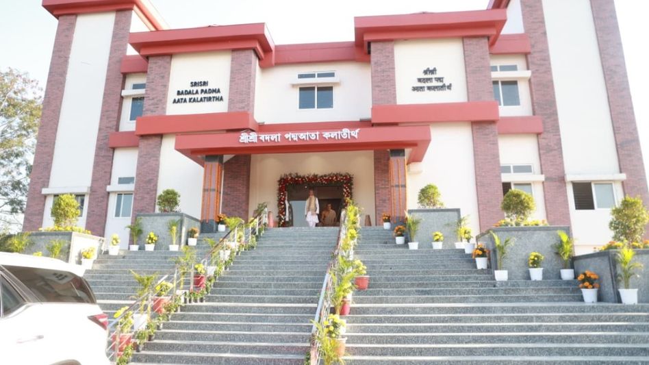 Assam: CM Himanta Biswa Sarma inaugurates Kalatirtha and new Madhabdev University building in Lakhimpur Assam: CM Himanta Biswa Sarma inaugurates Kalatirtha and new Madhabdev University building in Lakhimpur
