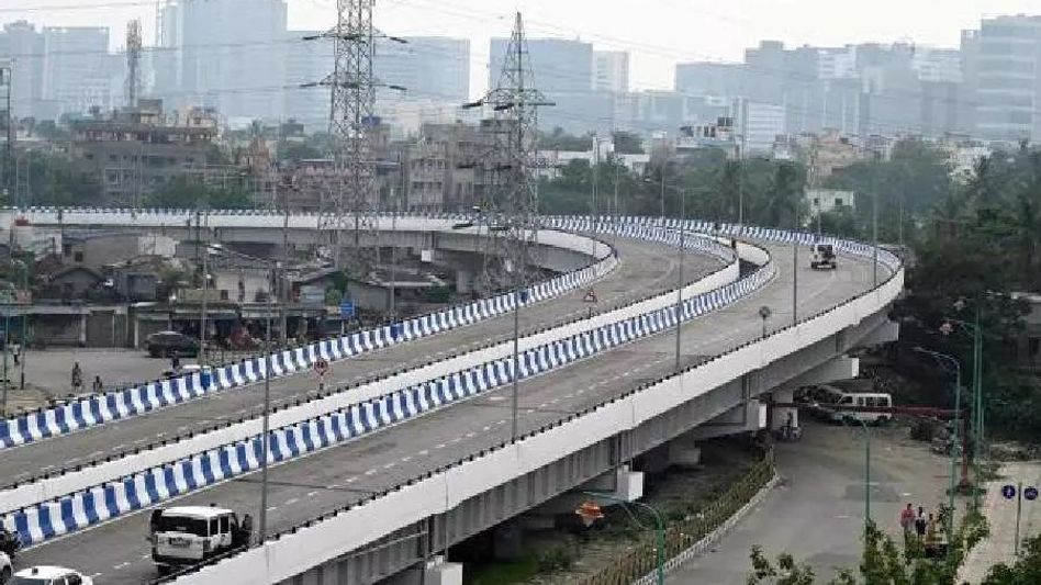 Night traffic restrictions imposed at Guwahati's Cycle Factory junction due to flyover construction Night traffic restrictions imposed at Guwahati's Cycle Factory junction due to flyover construction