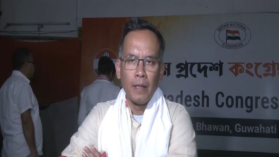 'Bhupen Borah surrendered to Himanta' day after quitting Congress amid land row: Gaurav Gogoi 'Bhupen Borah surrendered to Himanta' day after quitting Congress amid land row: Gaurav Gogoi
