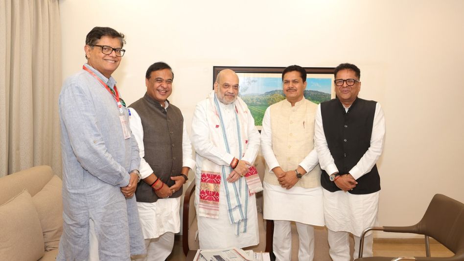 Bhupen Borah meets Amit Shah in Guwahati, says his earlier perception about him was wrong Bhupen Borah meets Amit Shah in Guwahati, says his earlier perception about him was wrong