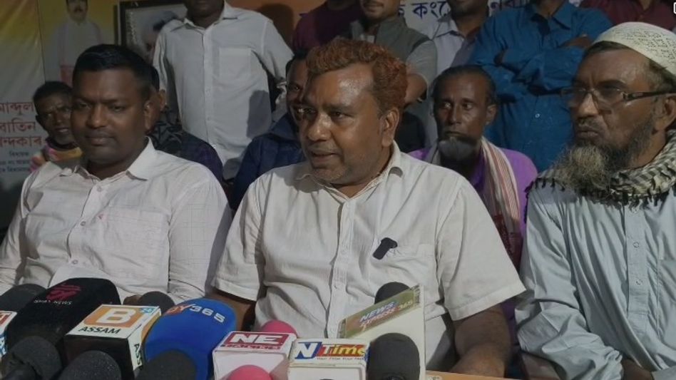 Congress workers level corruption, nepotism charges against Srijangram MLA Congress workers level corruption, nepotism charges against Srijangram MLA