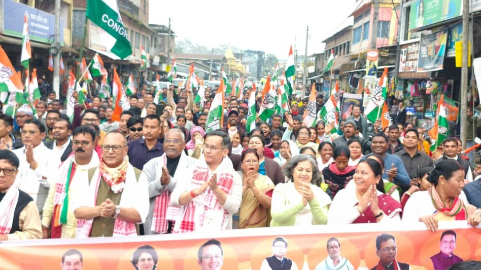 Gaurav Gogoi leads Congress yatra into Dibrugarh, vows "New Greater Assam" Gaurav Gogoi leads Congress yatra into Dibrugarh, vows "New Greater Assam"