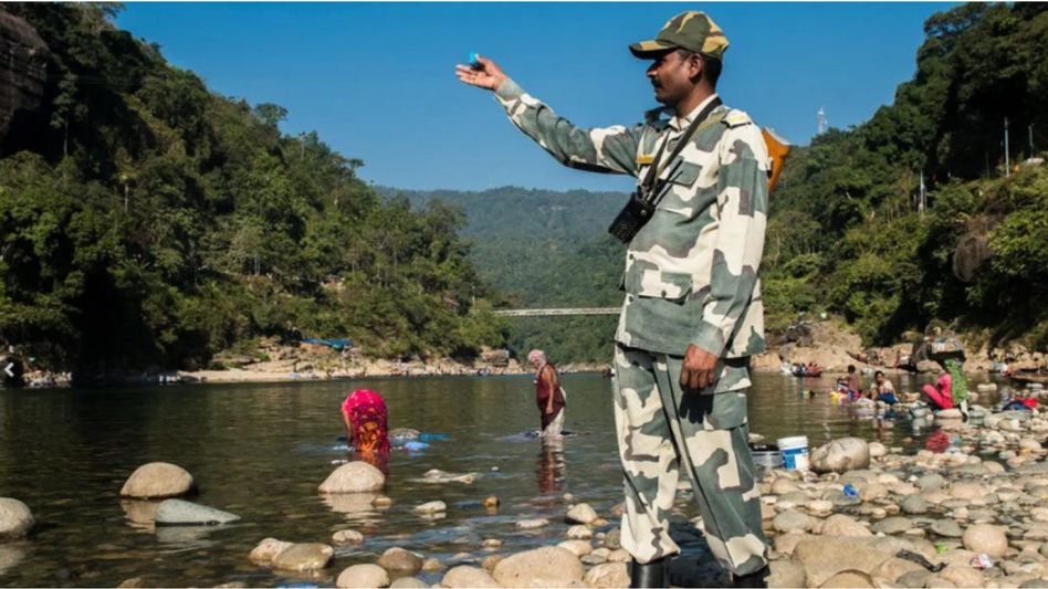 Two Bangladeshis held in Meghalaya’s West Jaintia Hills for illegal entry; driver also arrested Two Bangladeshis held in Meghalaya’s West Jaintia Hills for illegal entry; driver also arrested