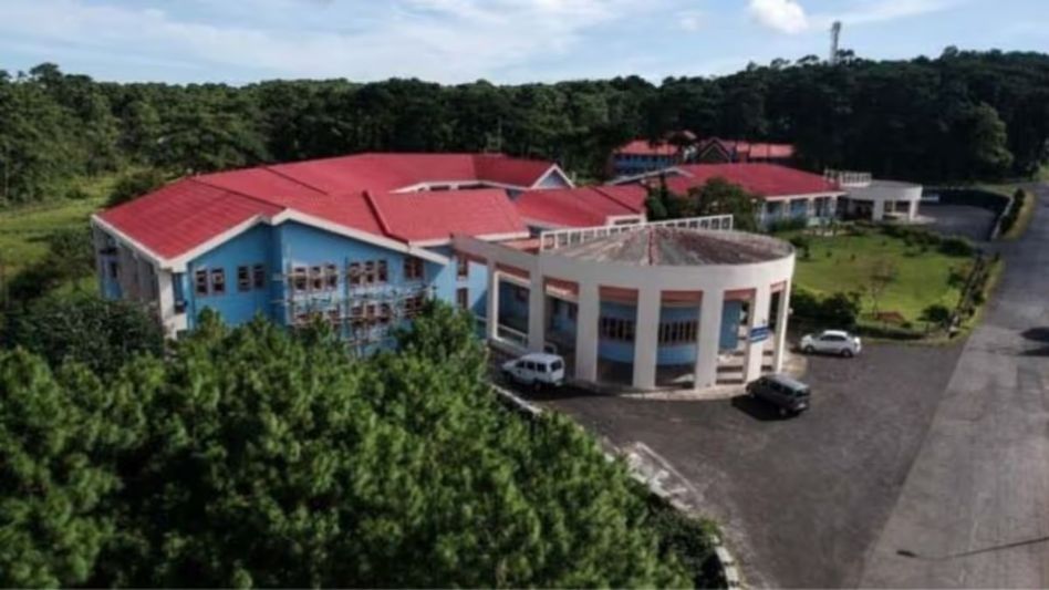 NEHU registrar injured in stone-pelting by masked assailants in Shillong NEHU registrar injured in stone-pelting by masked assailants in Shillong