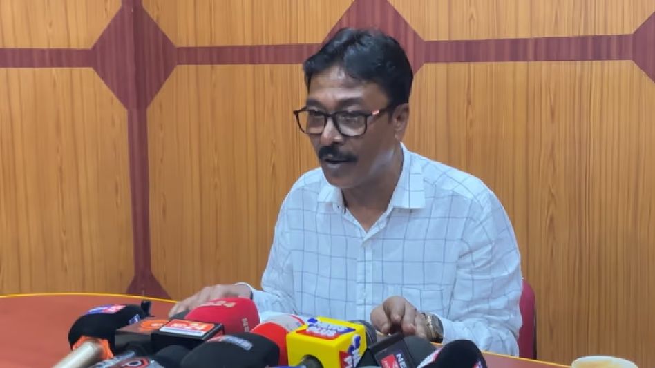 AIUDF faces fresh turmoil as Hailakandi MLA Zakir Hussain Laskar quits, two others suspended AIUDF faces fresh turmoil as Hailakandi MLA Zakir Hussain Laskar quits, two others suspended