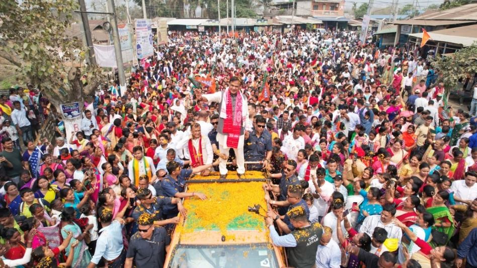 Himanta Biswa Sarma continues Jana Ashirwad Yatra in Upper Assam on Day 6 Himanta Biswa Sarma continues Jana Ashirwad Yatra in Upper Assam on Day 6