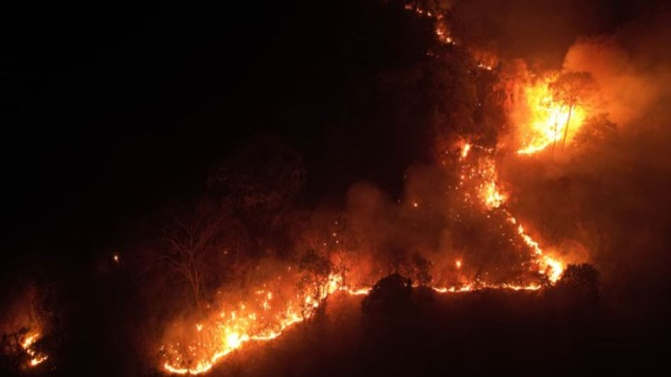 IAF deploys Mi-17 V5 helicopter to douse forest fire in Arunachal Pradesh IAF deploys Mi-17 V5 helicopter to douse forest fire in Arunachal Pradesh