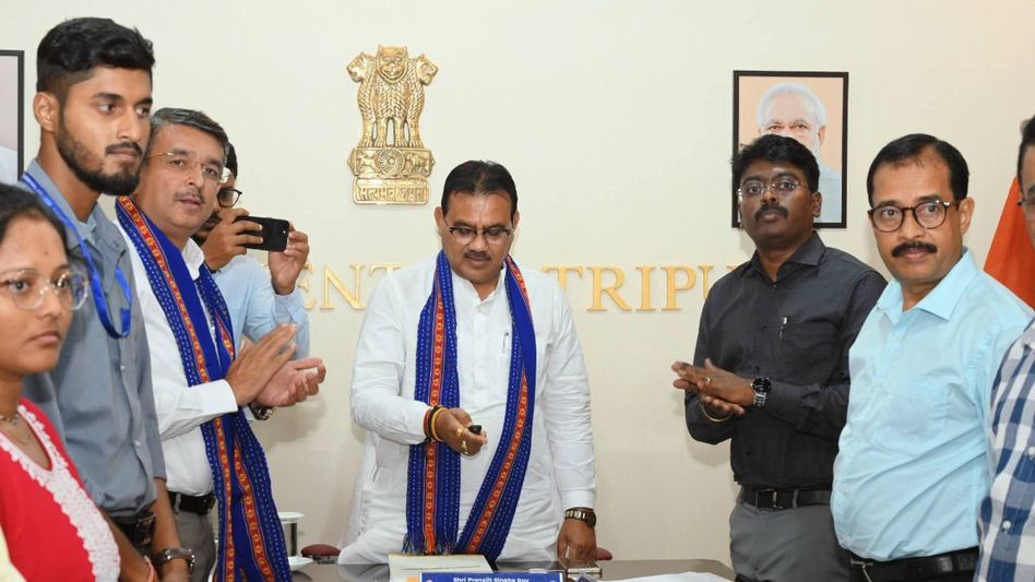 Rs 6.24 crore released for digital learning, 12,478 students in Tripura to receive smartphones Rs 6.24 crore released for digital learning, 12,478 students in Tripura to receive smartphones