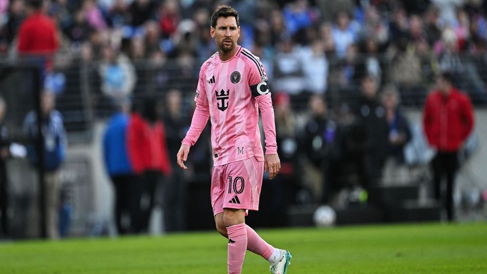 Messi rockets to 900 goals, enters Ronaldo's exclusive pantheon Messi rockets to 900 goals, enters Ronaldo's exclusive pantheon