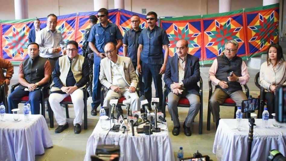 Manipur CM calls for ‘forgive and forget’ during peace talks with Kuki-Zo Council Manipur CM calls for ‘forgive and forget’ during peace talks with Kuki-Zo Council