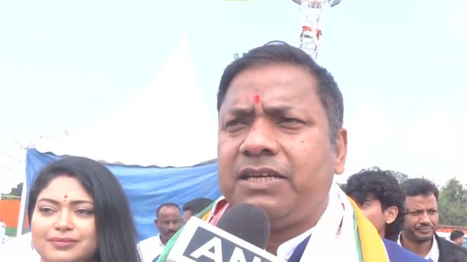 AGP’s Tapan Das seeks voter ‘blessings’, thanks party leaders before Assam elections AGP’s Tapan Das seeks voter ‘blessings’, thanks party leaders before Assam elections