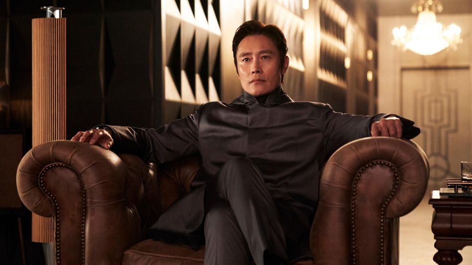 ‘Squid Game’ star Lee Byung-hun starts work on K-drama ‘The Koreans’ with Han Jimin ‘Squid Game’ star Lee Byung-hun starts work on K-drama ‘The Koreans’ with Han Jimin