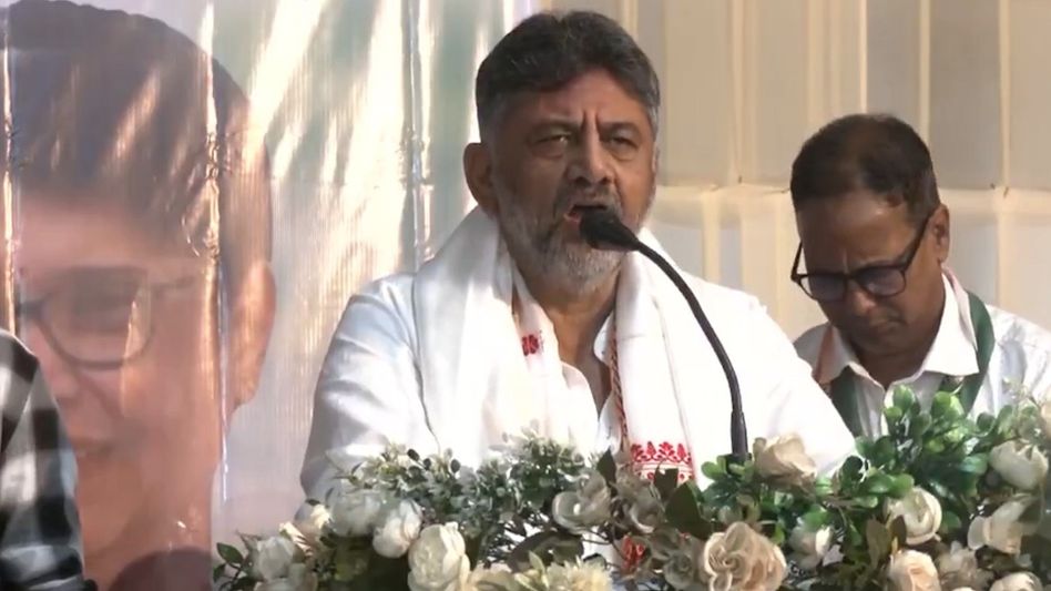 Assam polls: Congress senior observer DK Shivakumar raises ST status question at Dispur rally Assam polls: Congress senior observer DK Shivakumar raises ST status question at Dispur rally