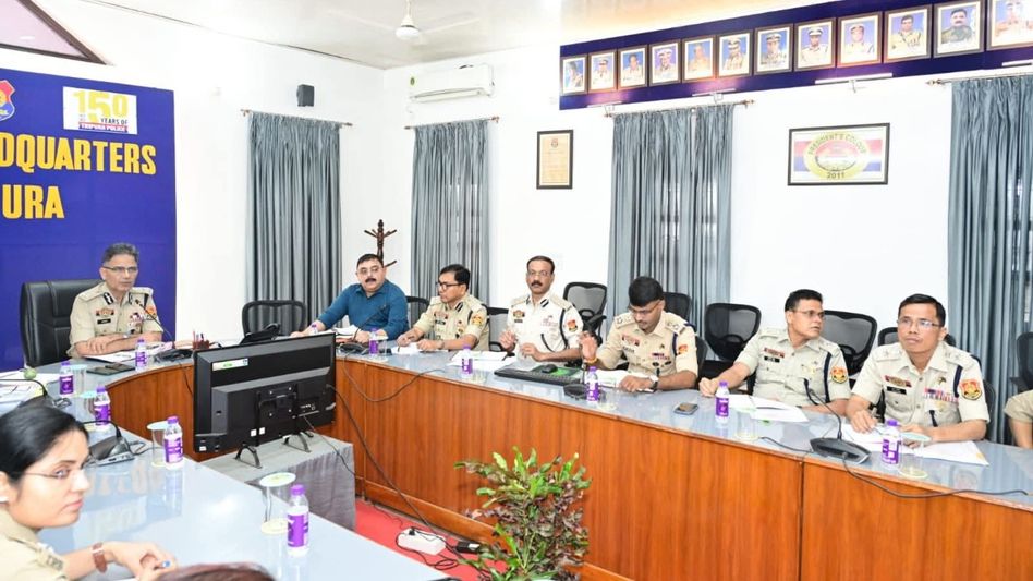 Tripura DGP chairs high-level meet, orders zero-tolerance security for TTAADC polls Tripura DGP chairs high-level meet, orders zero-tolerance security for TTAADC polls