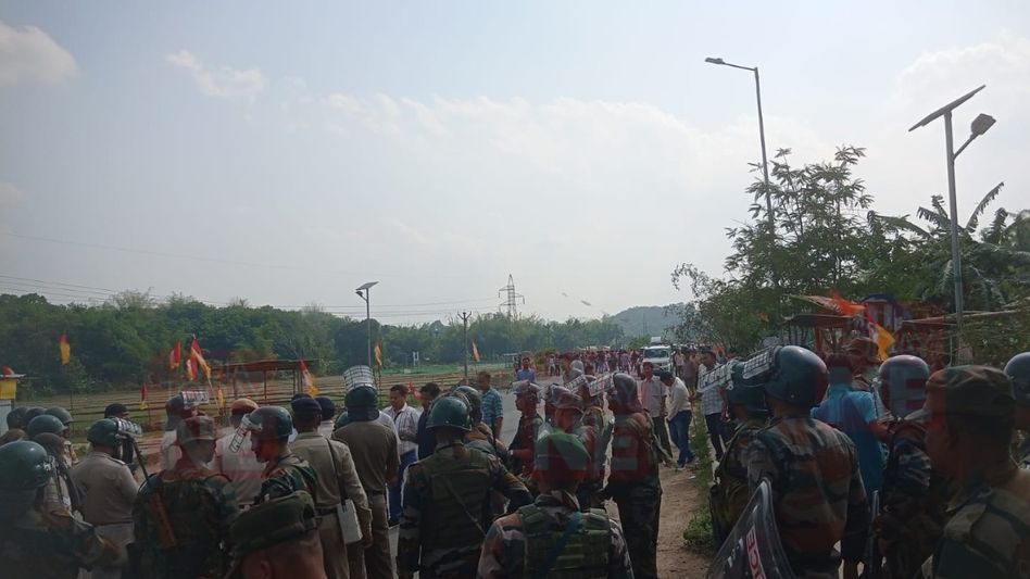 15 Tripura Police personnel injured in alleged Tipra Motha attack on BJP MLA, candidate vehicles 15 Tripura Police personnel injured in alleged Tipra Motha attack on BJP MLA, candidate vehicles