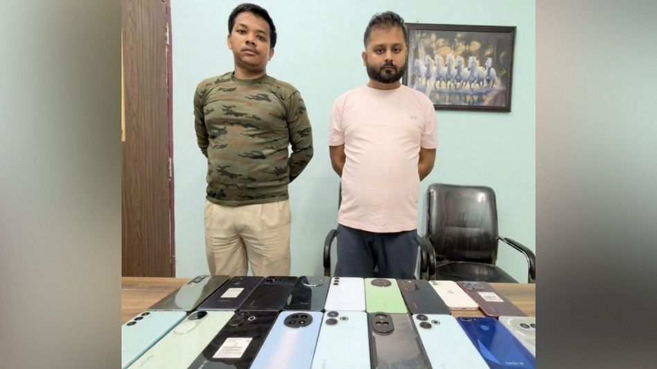 Assam: Dispur Police bust mobile theft racket, one arrested with 18 stolen phones in Khanapara Assam: Dispur Police bust mobile theft racket, one arrested with 18 stolen phones in Khanapara