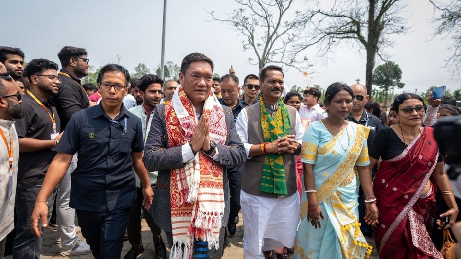 Arunachal CM joins ‘Youth Will Lead’ programme in Assam's Dhekiajuli Arunachal CM joins ‘Youth Will Lead’ programme in Assam's Dhekiajuli