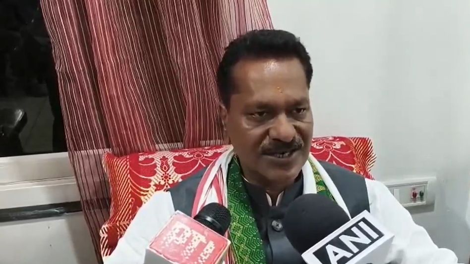 BJP's Ashok Singhal unveils 'no-cost' digital campaign to rally 1.25 lakh voters in Assam's Dhekiajuli BJP's Ashok Singhal unveils 'no-cost' digital campaign to rally 1.25 lakh voters in Assam's Dhekiajuli