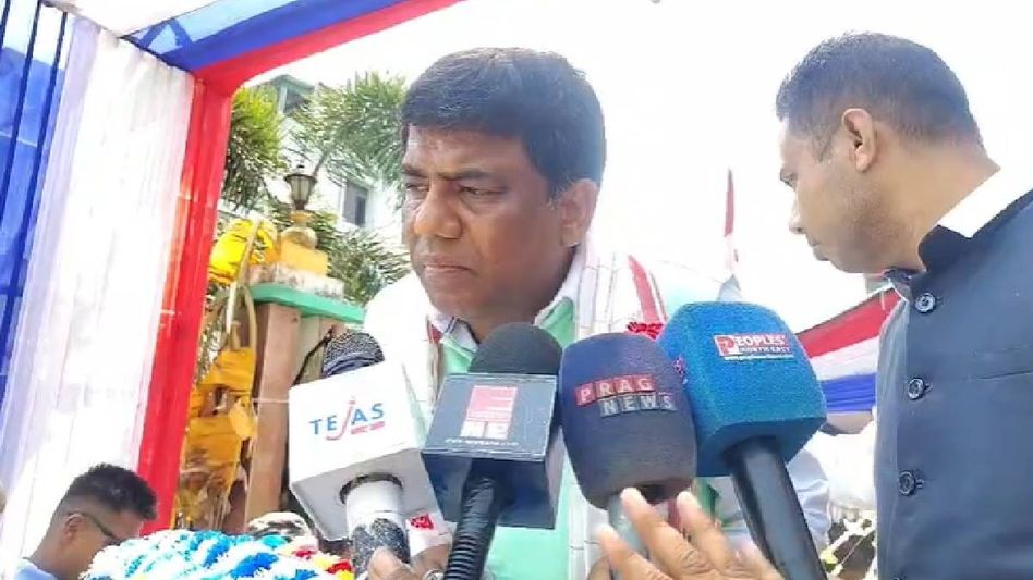 Assam: NDA candidate Dharmeswar Roy leads massive roadshow in Bajali ahead of final campaign push Assam: NDA candidate Dharmeswar Roy leads massive roadshow in Bajali ahead of final campaign push