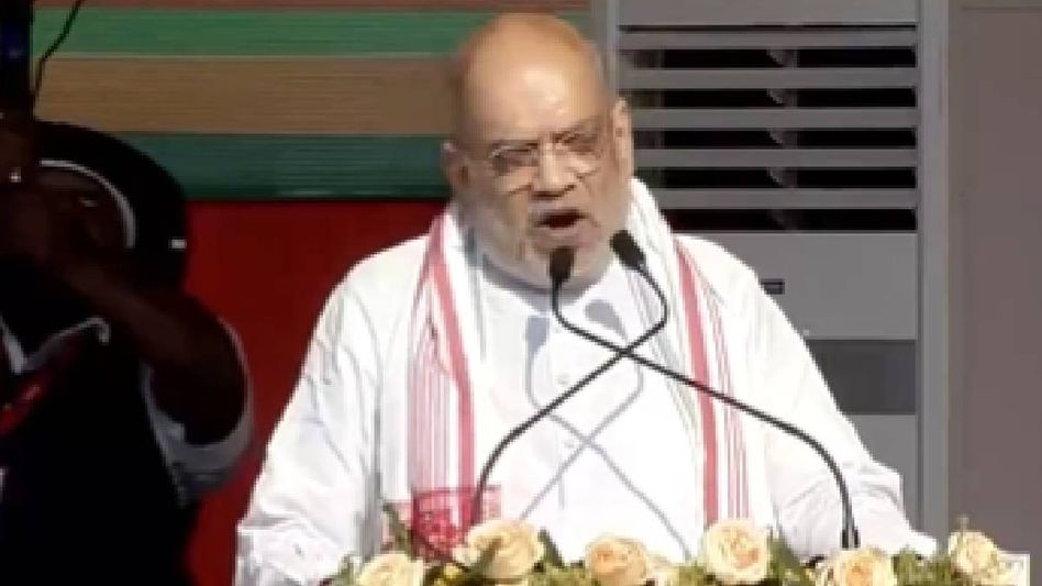 "We are striking the names of infiltrators from the voter list": Amit Shah in Assam "We are striking the names of infiltrators from the voter list": Amit Shah in Assam