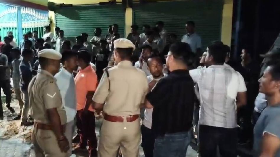 Tension in Assam's Bijni after UPPL alleges cash distribution by NDA candidate, police step in Tension in Assam's Bijni after UPPL alleges cash distribution by NDA candidate, police step in
