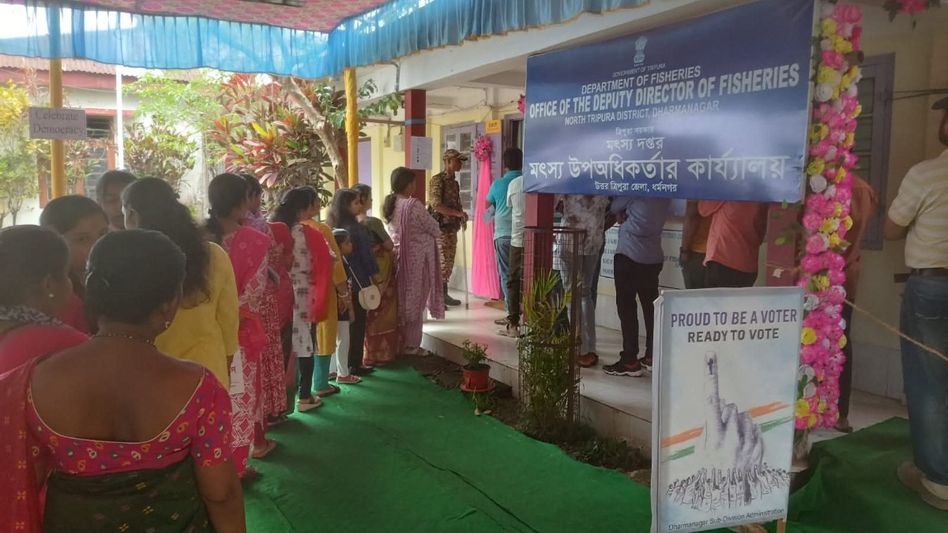 Tripura Bypoll: Dharmanagar turnout rises to 33.50% by 11 AM Tripura Bypoll: Dharmanagar turnout rises to 33.50% by 11 AM